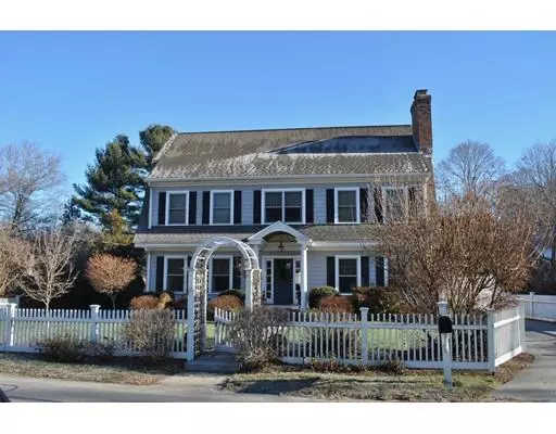 121 Cottage Street, Concord, MA 01742