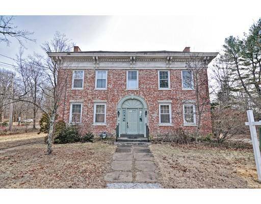 25 E Main St, West Brookfield, MA 01585