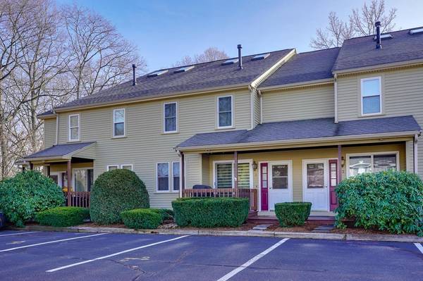 42 2nd Ave #2, North Attleboro, MA 02760