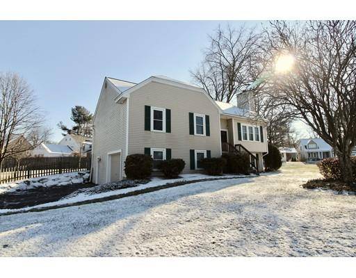 3 Delta Dr, Nashua, NH 03060