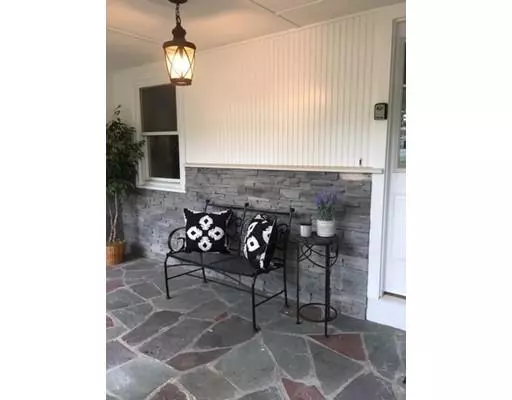 Andover, MA 01810,33 Sutherland St