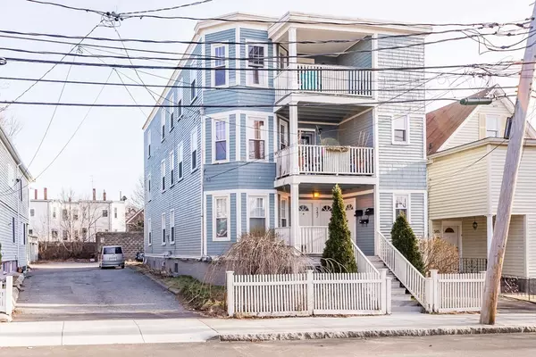 Somerville, MA 02145,347 Lowell St #3