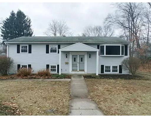 29 Joanne Dr, Holyoke, MA 01040