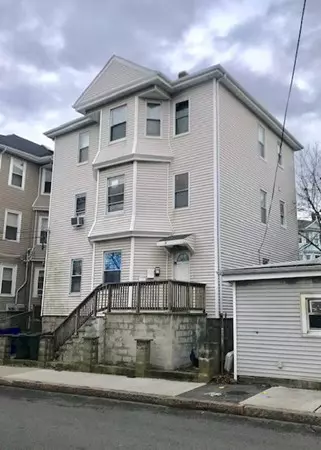 46 Bay St, Fall River, MA 02721