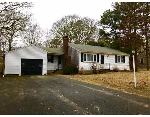 23 Meadowbrook Rd, Yarmouth, MA 02673