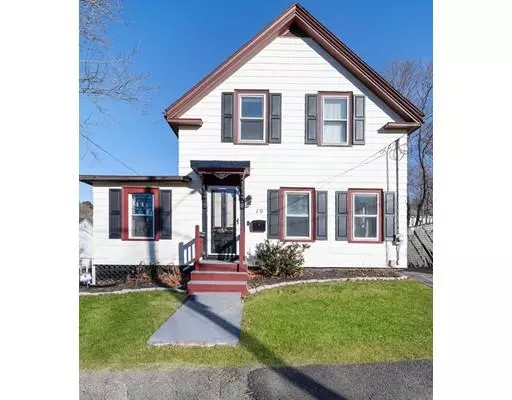 19 Cottage St, Holbrook, MA 02343