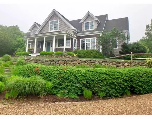 62 Pond Rd, West Tisbury, MA 02575