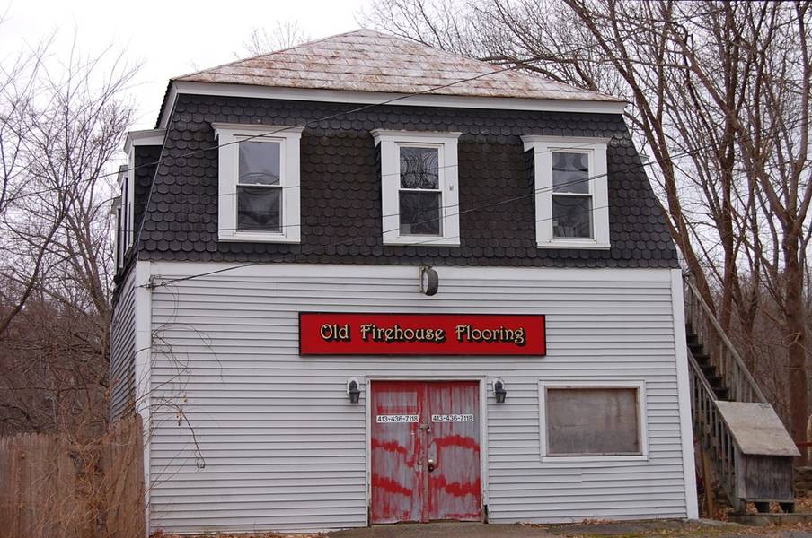 1065 Main St, Warren, MA 01083