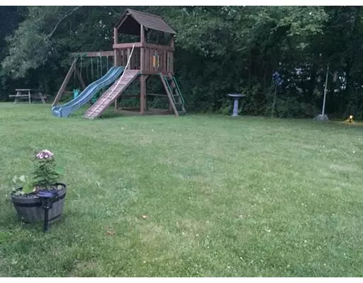 Swansea, MA 02777,52 Lancelot Ter