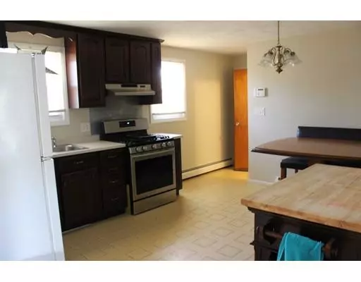 Swansea, MA 02777,52 Lancelot Ter