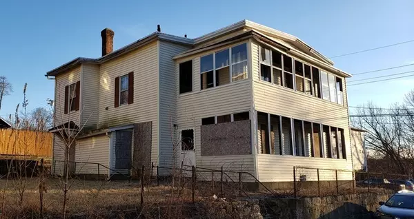 Fitchburg, MA 01420,35 Rockland St