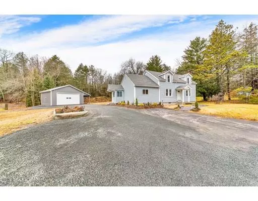 241 Amherst St, Granby, MA 01033