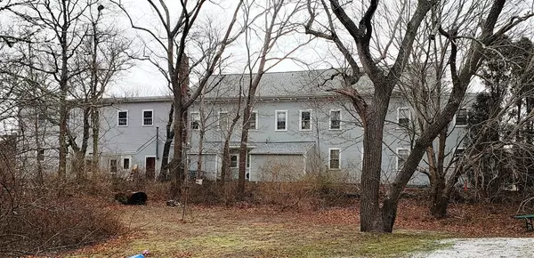 Brewster, MA 02631,1573-1577 Main Street