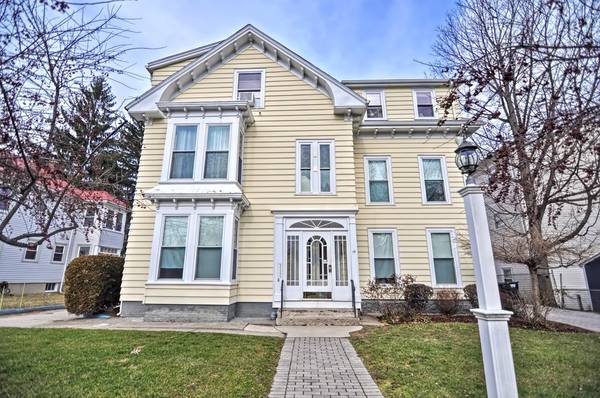 19 Bank St, North Attleboro, MA 02760