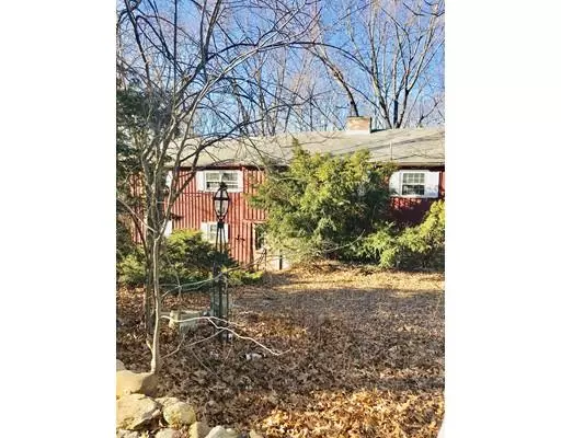 Wellesley, MA 02481,33 Maugus Hill Rd