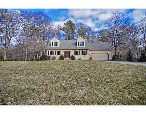 11 Autumn Lane, Blackstone, MA 01504