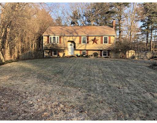 70 Donald Tennant Cir, North Attleboro, MA 02760