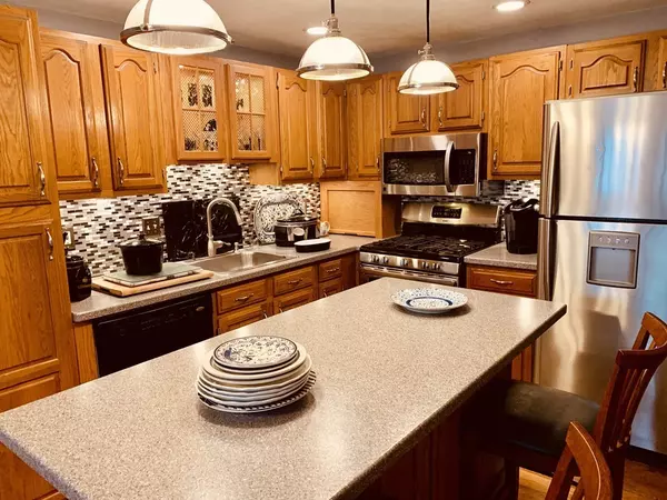 Fall River, MA 02723,49 Earle St #C