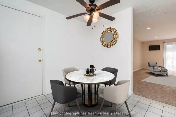 Boxborough, MA 01719,300 Codman Hill Rd #5C