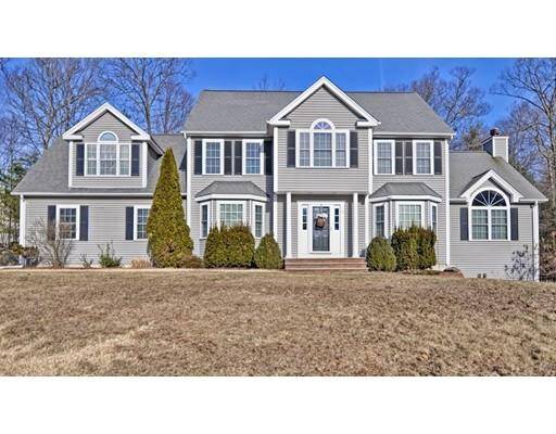 3 Forest Path, Hopedale, MA 01747