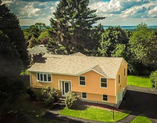 39 Mountain View Dr, Westborough, MA 01581