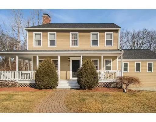 15 Hillando Dr, Shrewsbury, MA 01545