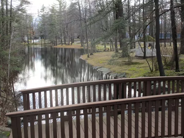 Northbridge, MA 01588,180 Heritage Dr #180