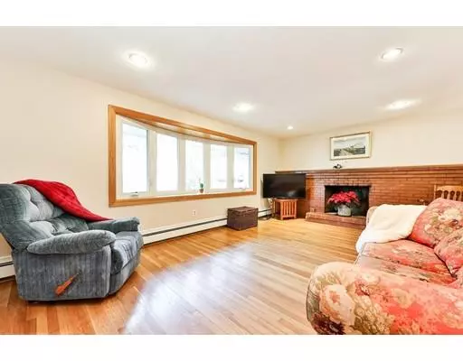 Dedham, MA 02026,48 Rosemary Rd