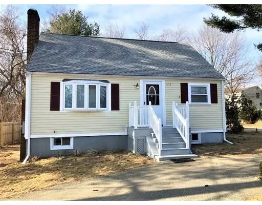 682 South St, Holbrook, MA 02343