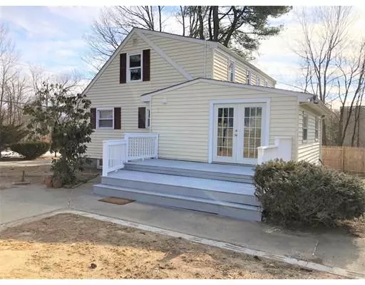 Holbrook, MA 02343,682 South St