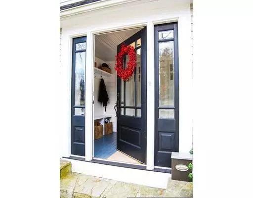 Hingham, MA 02043,257 Hersey Street