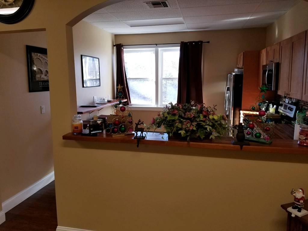 Warwick, RI 02886,335E Centerville Rd