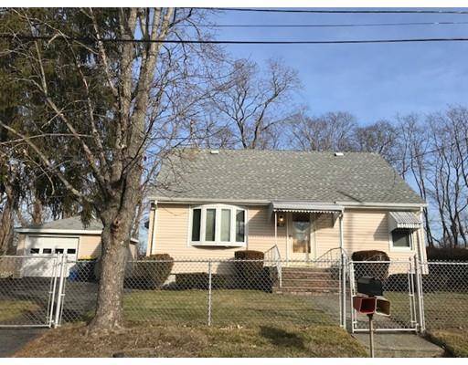 38 Senechal Dr, Somerset, MA 02725