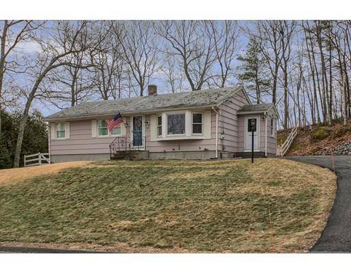 433 Quinapoxet St, Holden, MA 01520