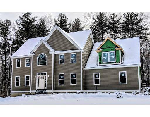 42 Hilltop Rd, Lancaster, MA 01523