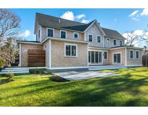 Edgartown, MA 02539,20 Vickers St