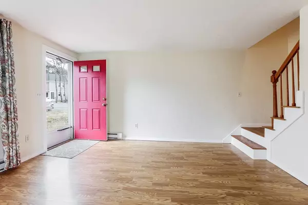 Mashpee, MA 02649,300 Falmouth Rd #1B