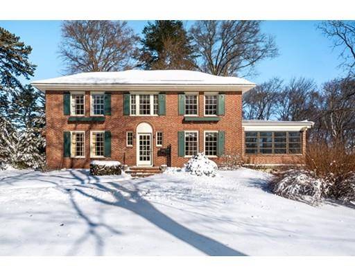 123 Pinehurst Rd, Belmont, MA 02478