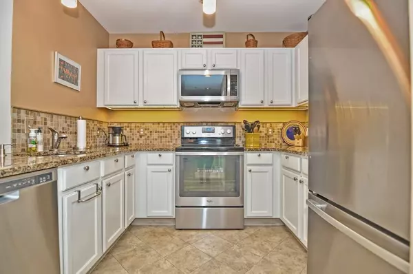 Norwood, MA 02062,140 Railroad Ave #B201