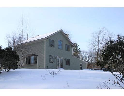 56 Cranberry Meadow Rd, Spencer, MA 01562