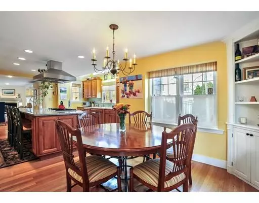 Hingham, MA 02043,3 Crowes Lane