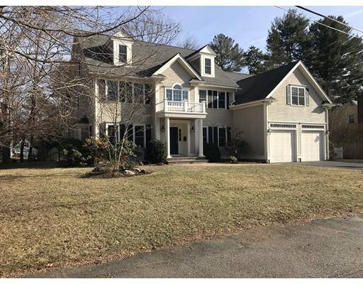 14 Fenmere Avenue, Wellesley, MA 02482