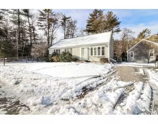 7 Sugarberry Cir, Pembroke, MA 02359