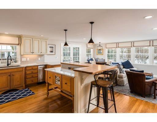 24 Bradley Woods Dr, Hingham, MA 02043