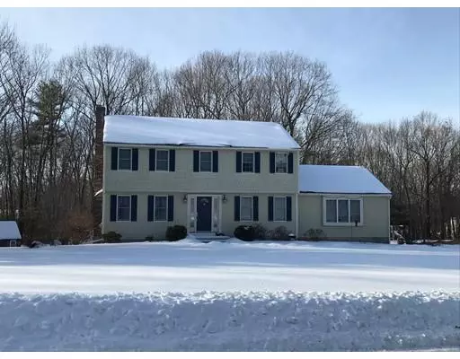 10 Virginia Rd, Tyngsborough, MA 01879