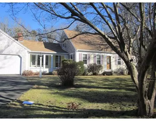 30 Settlers Path, Sandwich, MA 02563