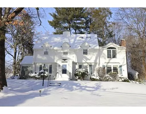 75 Greenwood Lane, Waltham, MA 02451