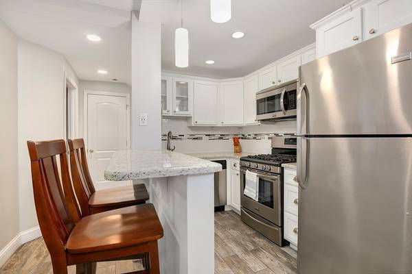 67 Norfolk St #6, Cambridge, MA 02139