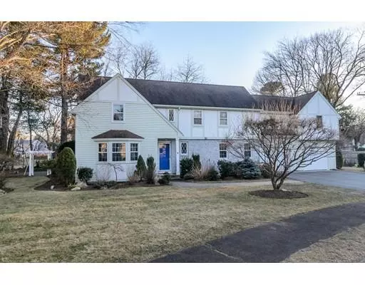 Wellesley, MA 02481,3 Louis Dr