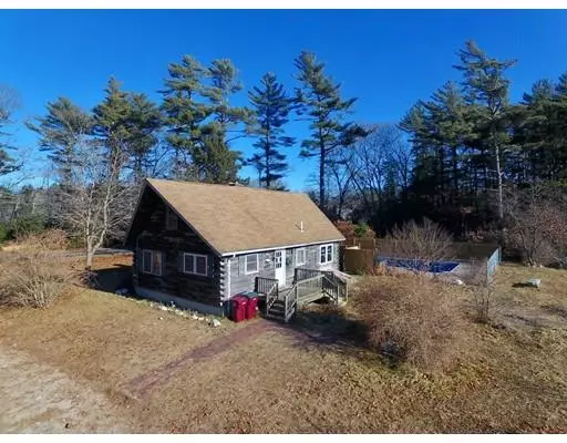 8 Pine Street, Middleboro, MA 02346